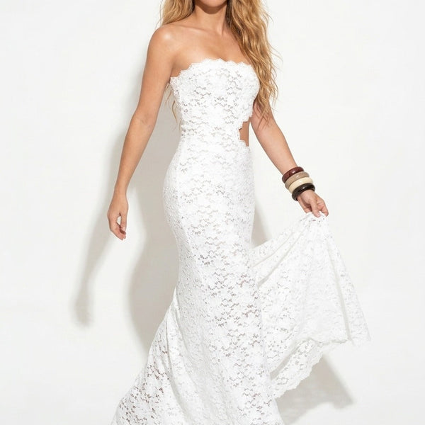 Aurélie Lace Elegance Maxi Dress